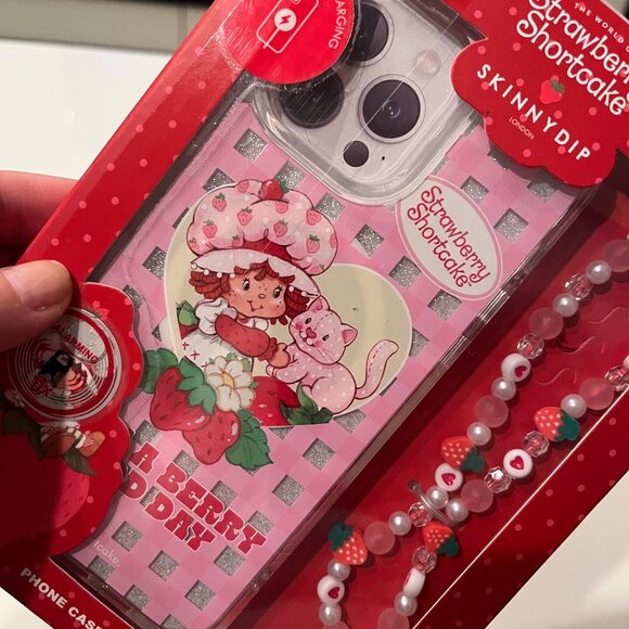 Strawberry Shortcake Phone Case with Beaded Strap iPhone 13 Pro Max 14 (NEW/x) - Picture 1 of 7